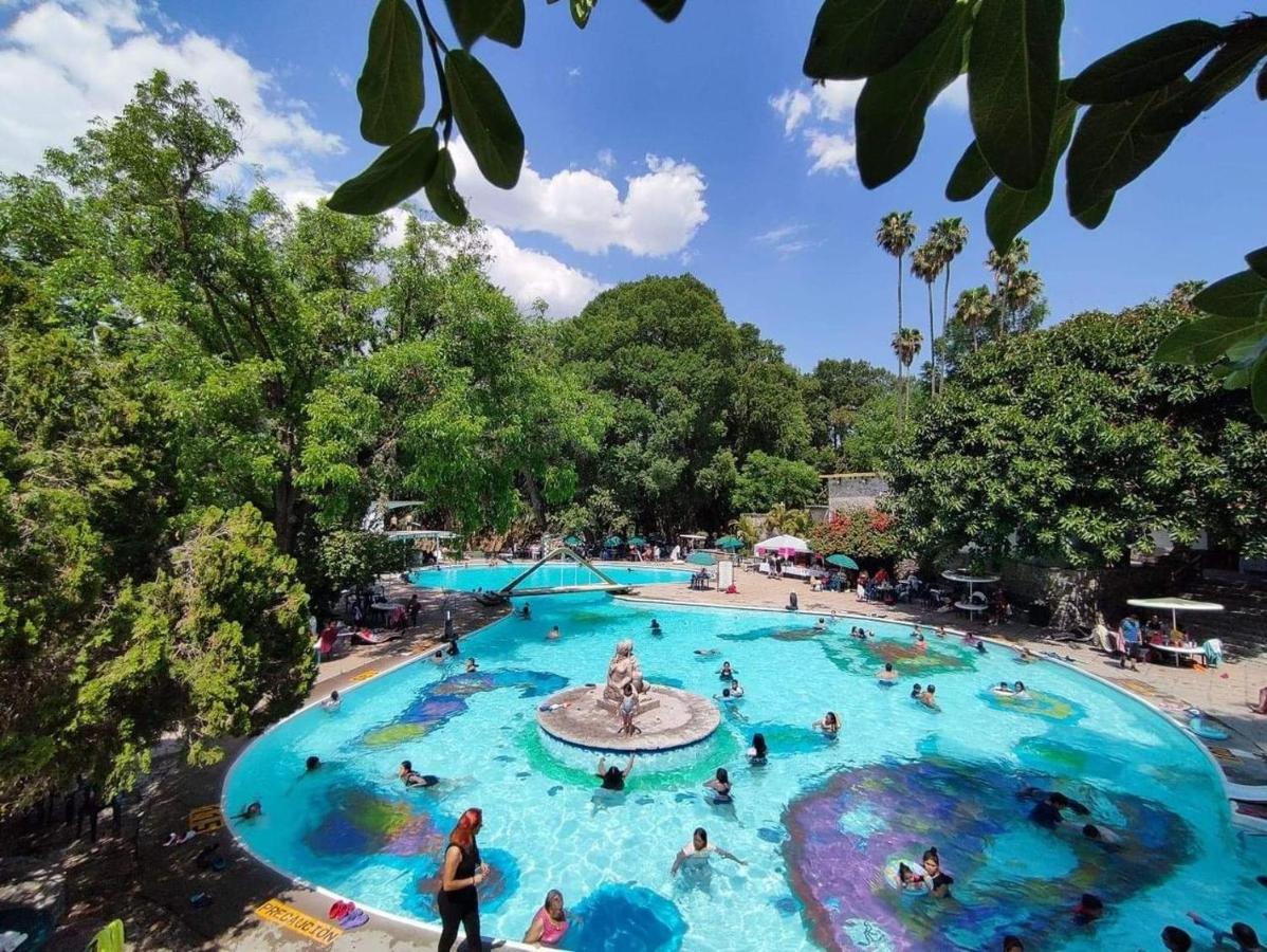 Hotel Balneario Tzindejeh Tasquillo 外观 照片