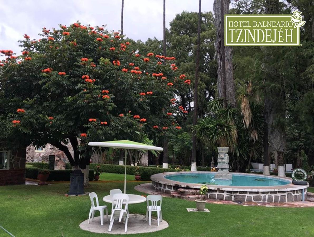 Hotel Balneario Tzindejeh Tasquillo 外观 照片