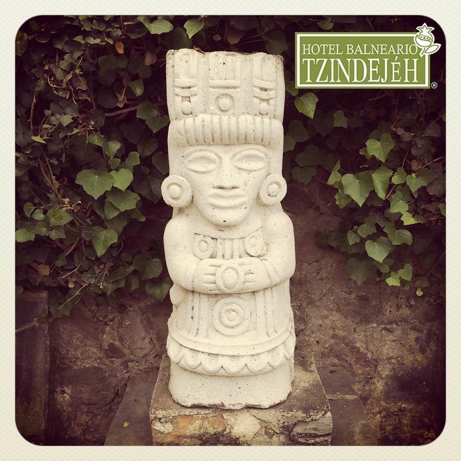 Hotel Balneario Tzindejeh Tasquillo 外观 照片