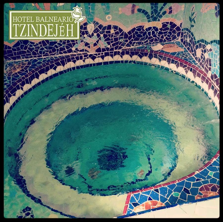 Hotel Balneario Tzindejeh Tasquillo 外观 照片