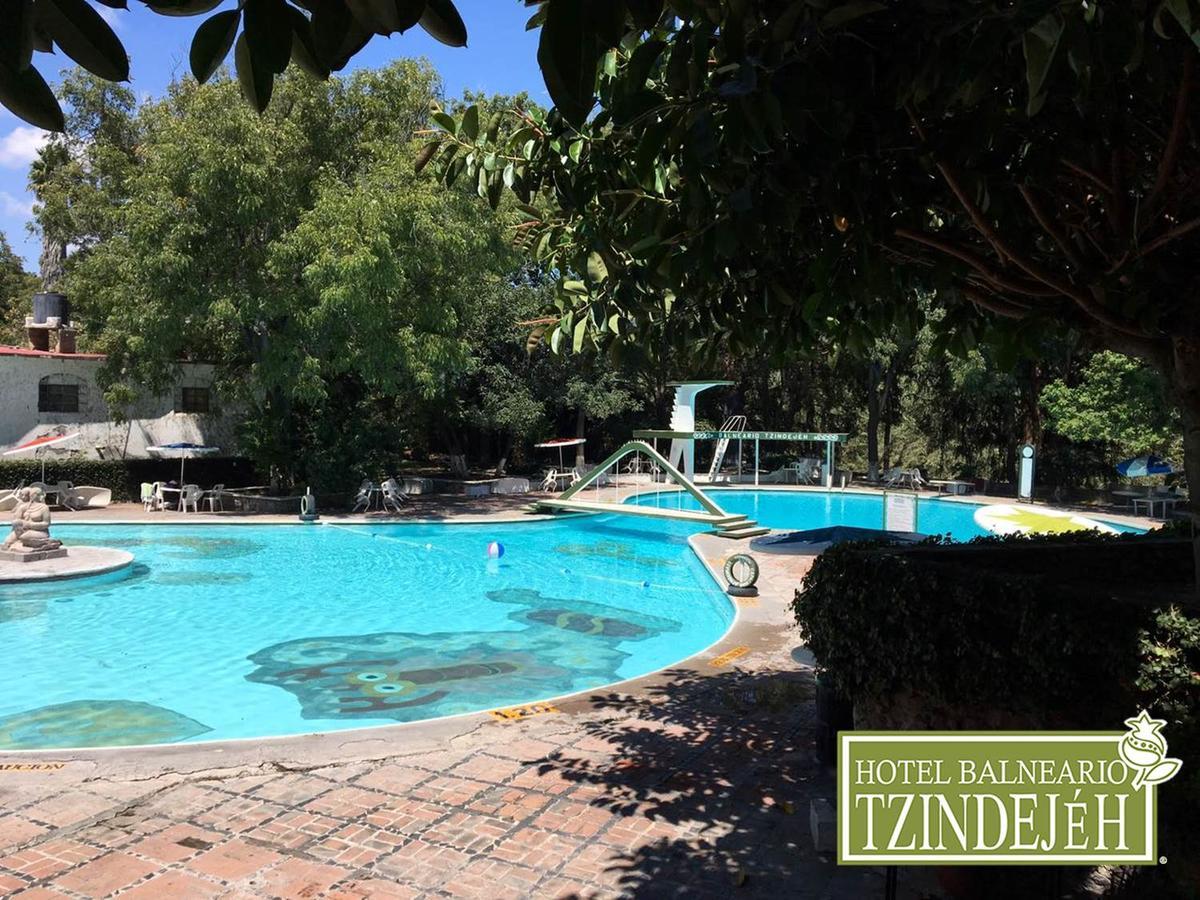 Hotel Balneario Tzindejeh Tasquillo 外观 照片